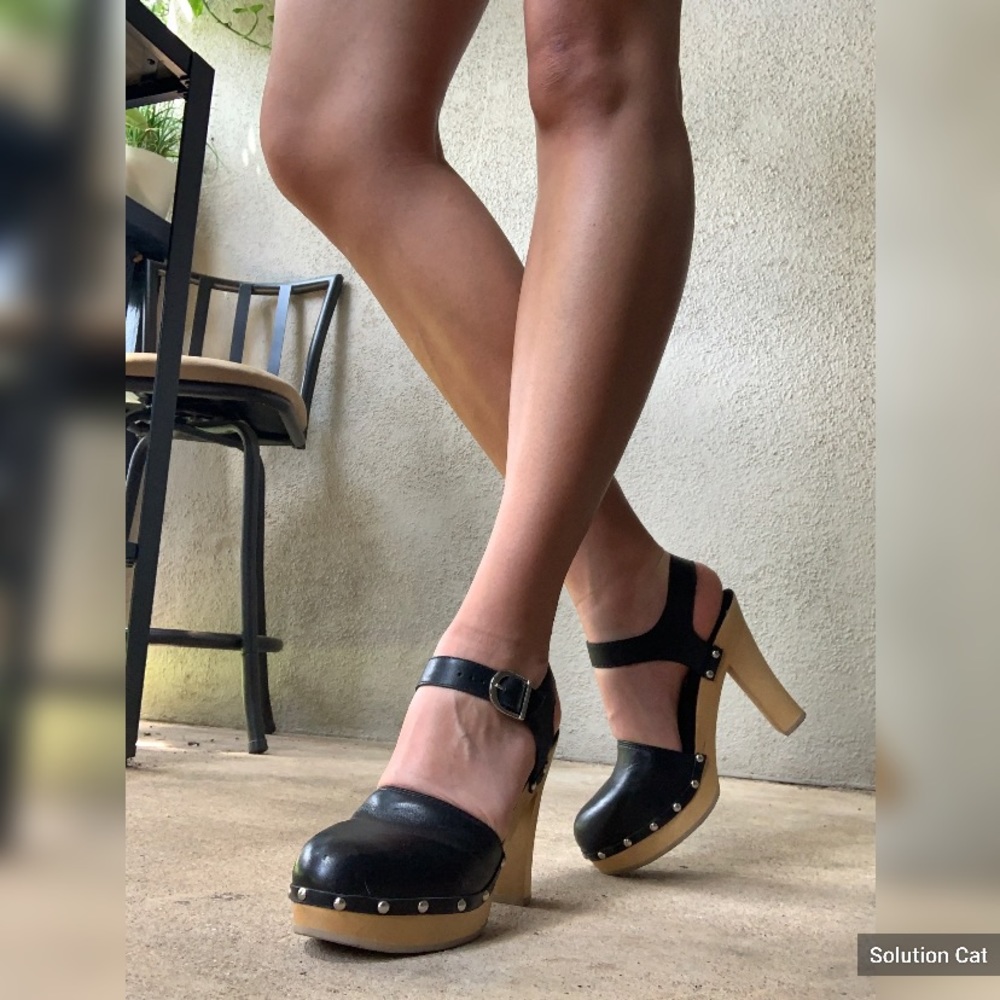 \\SOLD// Steve Madden Fargo Wooden Chunky Heel Black 7